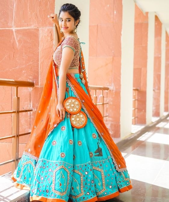 Gamthi Style Chaniya Choli in Blue and Orange